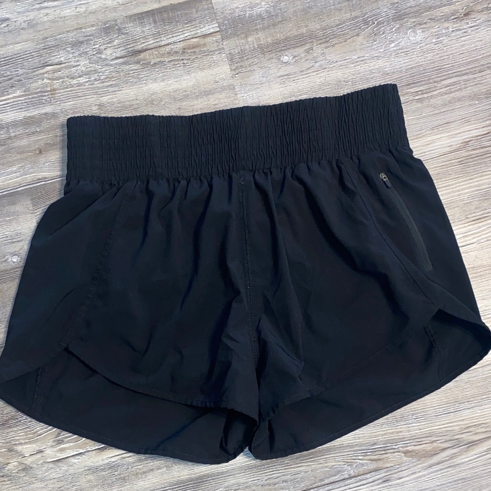 EUC High Waist Under Lined Active Shorts XL
